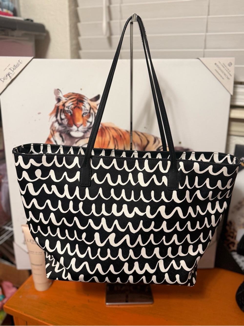kate spade Black and White Wave-Print Tote - Picture 2 of 14